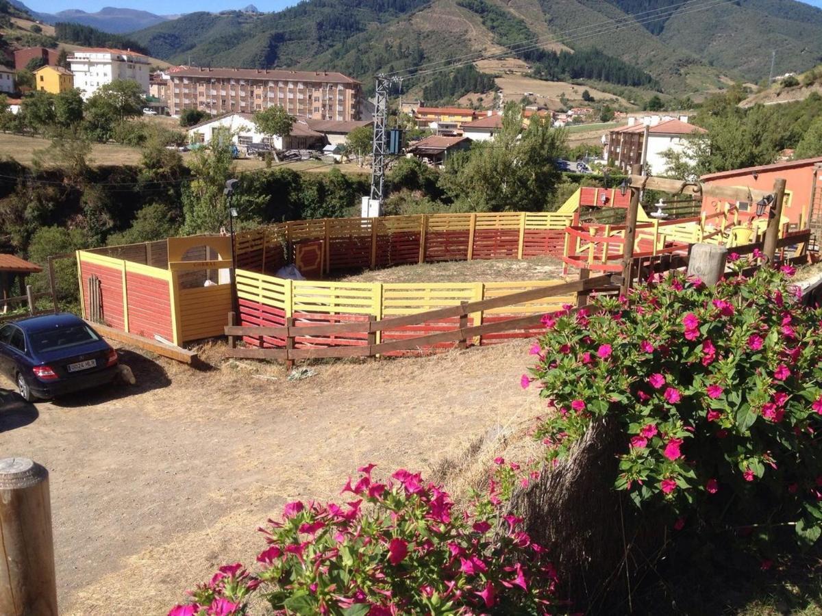 Apartamento La Hacienda Del Campo Potes Exterior foto